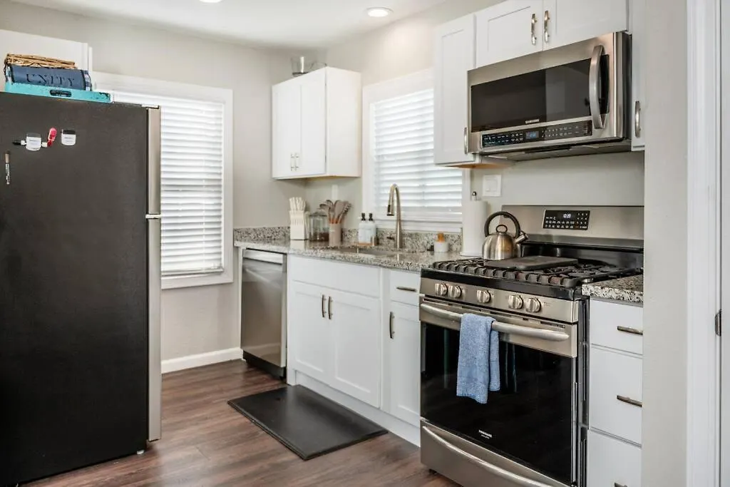 Holiday home Remodeled Home W/ King Bed, Bunk Bed, & Yard Games Concord United States